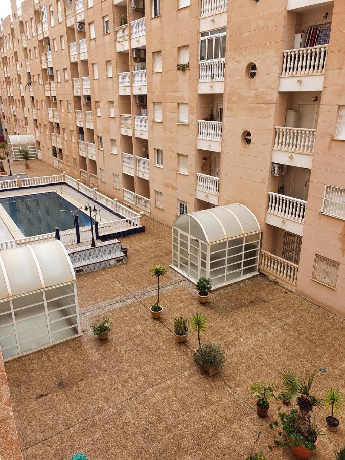 Apartment Close To All Amenities ตอร์เรเวียคา ภายนอก รูปภาพ